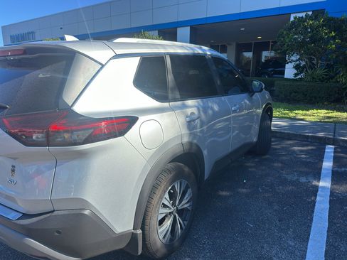 Used 2023 Nissan Rogue SV w/ SV Premium Package image 19