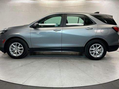 Used 2024 Chevrolet Equinox LS FWD image 2