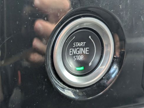 Used 2022 GMC Sierra 1500 Elevation image 27