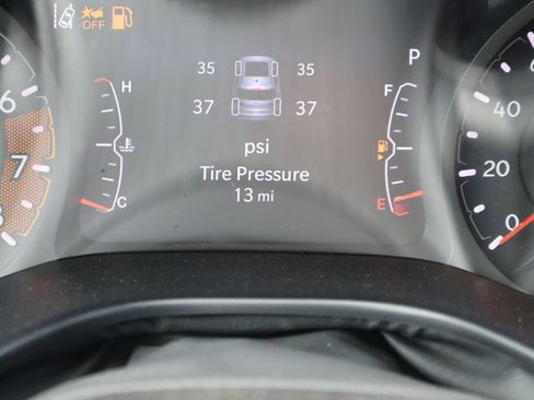 New 2026 Jeep Compass Latitude AWD/4WD image 29