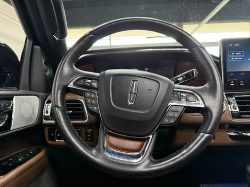 Used 2023 Lincoln Navigator L Reserve w/ Equipment Group 201A AWD/4WD image 14