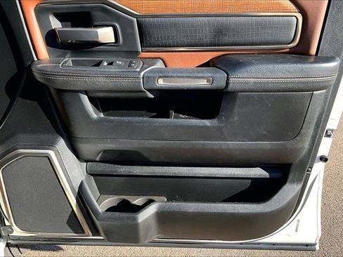 Used 2019 RAM 3500 Limited w/ Max Tow Package image 28