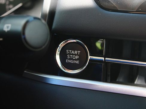 New 2026 Mitsubishi Outlander ES image 21