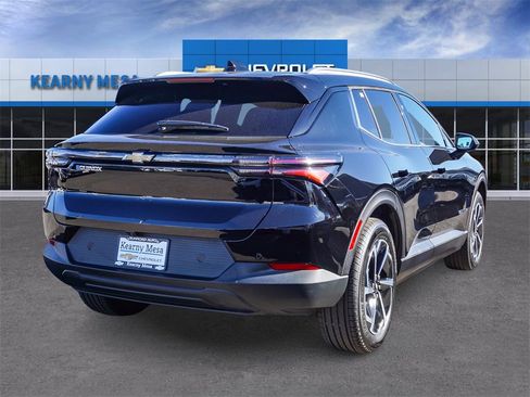 New 2026 Chevrolet Equinox EV LT image 6