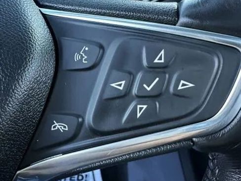 Used 2019 Chevrolet Equinox Premier image 31