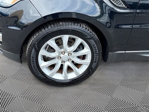 Used 2017 Land Rover Range Rover Sport HSE image 35