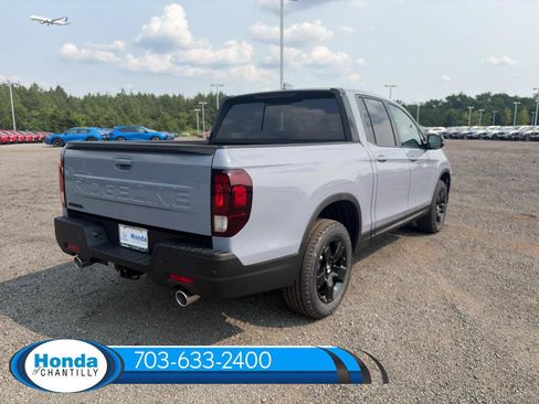 New 2026 Honda Ridgeline Black Edition image 7