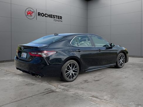 Certified 2023 Toyota Camry SE FWD image 5