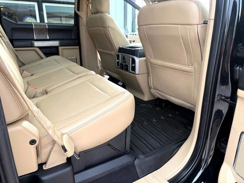 Used 2019 Ford F250 Lariat w/ Lariat Ultimate Package image 17