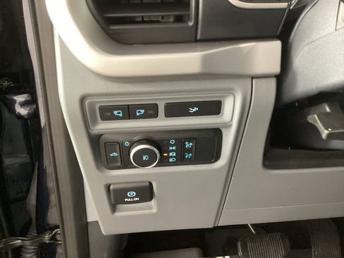 Used 2022 Ford F150 XLT w/ Equipment Group 302A High image 22