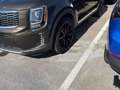 Used 2020 Kia Telluride EX FWD image 1