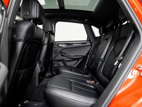 Used 2024 Porsche Macan image 27