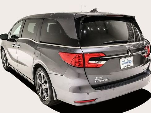 Used 2023 Honda Odyssey Elite image 8