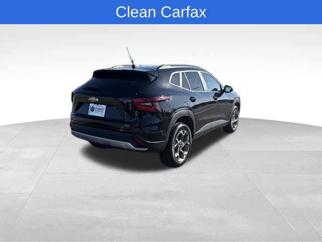 Used 2025 Chevrolet Trax LT w/ LT Convenience Package FWD image 5