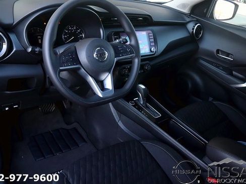 Used 2021 Nissan Kicks SV image 12