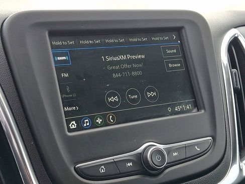 Used 2019 Chevrolet Equinox LT image 17