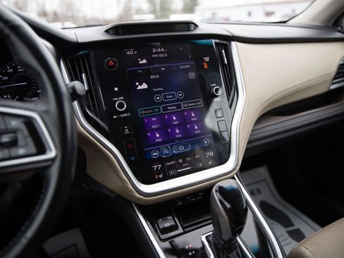 Used 2020 Subaru Outback Limited image 13