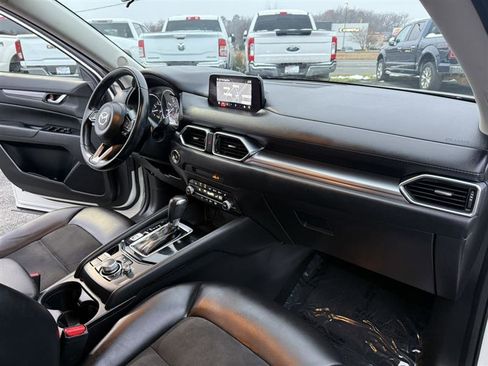 Used 2019 MAZDA CX-5 Touring image 14