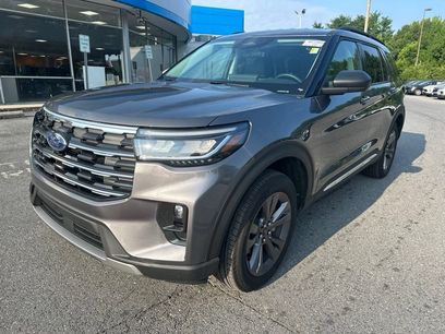 Used 2025 Ford Explorer Active w/ Active Comfort Package