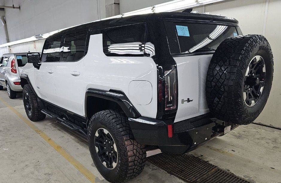 Used 2025 GMC Hummer EV 3X w/ Extreme Off-Road Package AWD/4WD image 3
