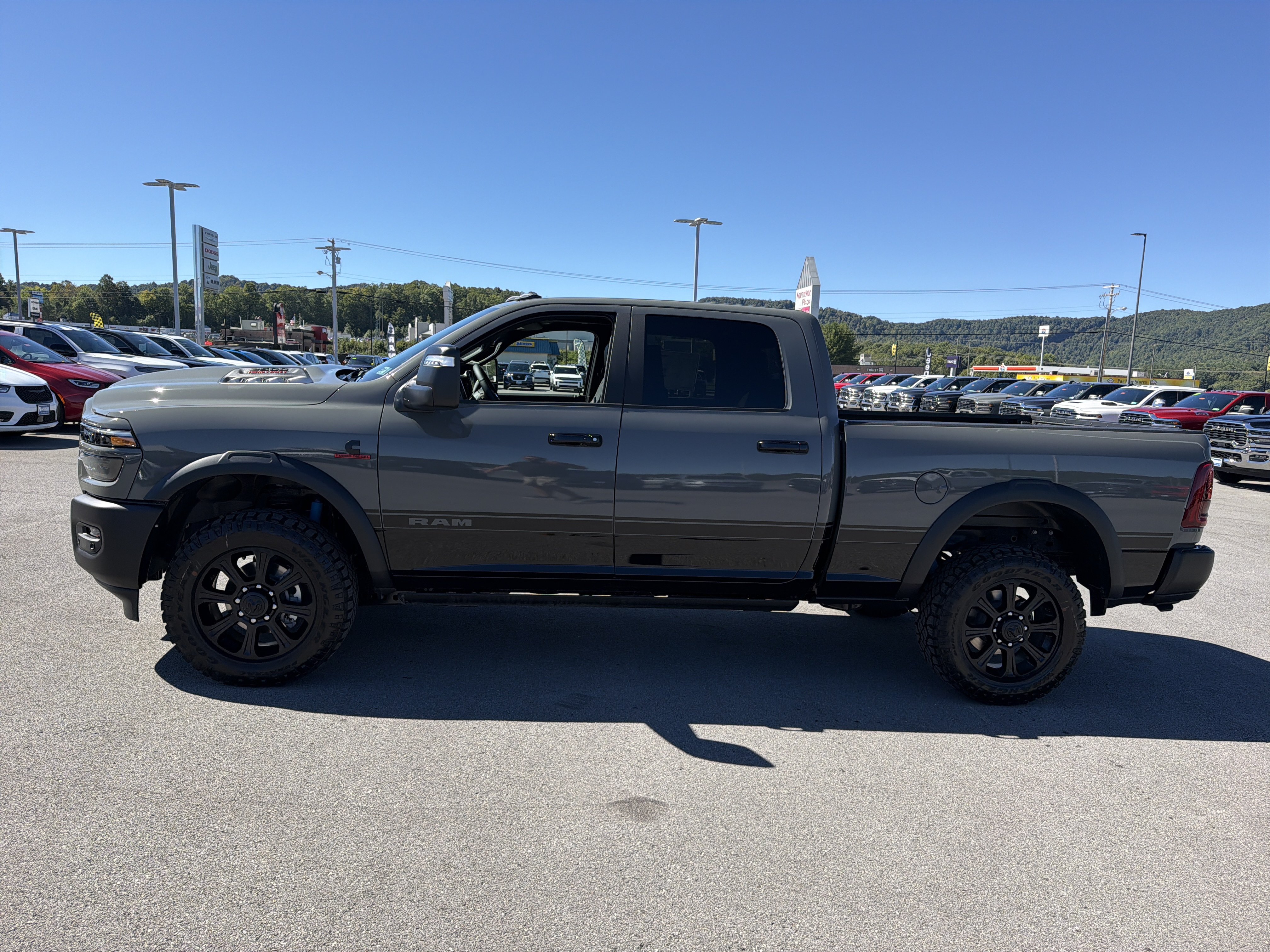 New 2027 RAM 2500 Rebel w/ Rebel Level 2 Equipment Group AWD/4WD image 11