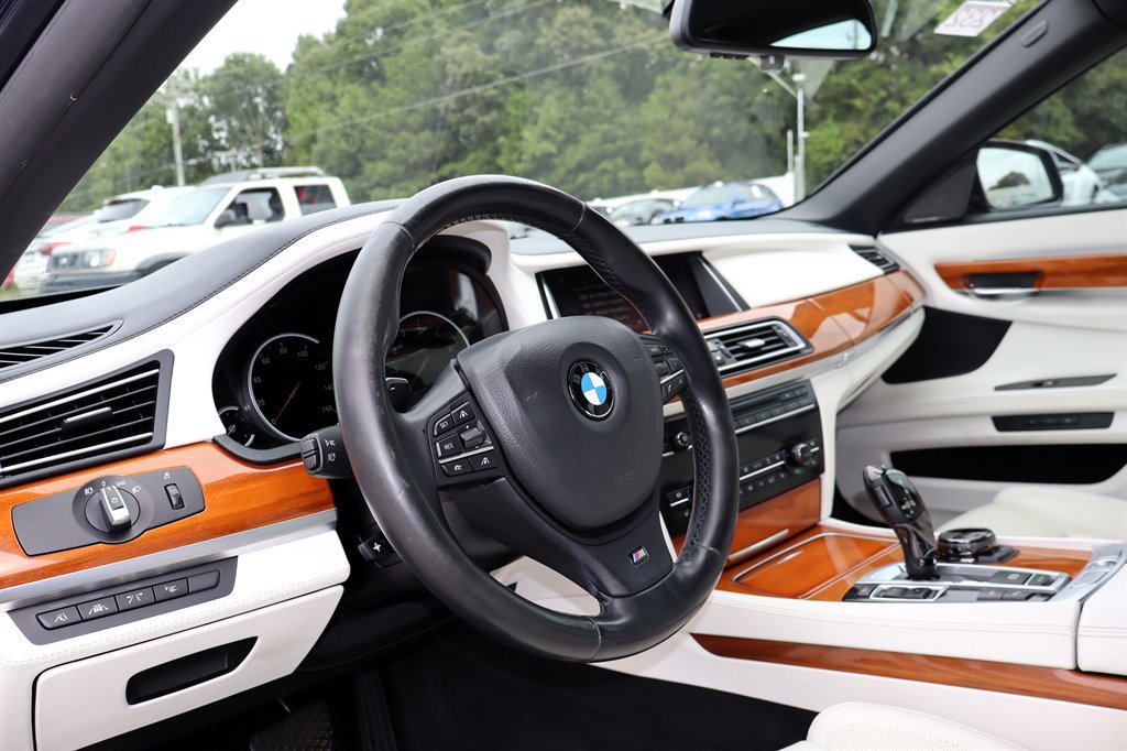 Used 2015 BMW 750Li RWD image 14
