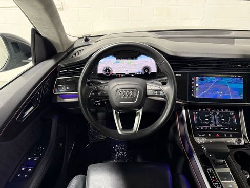 Used 2019 Audi Q8 Prestige w/ Luxury Package image 28
