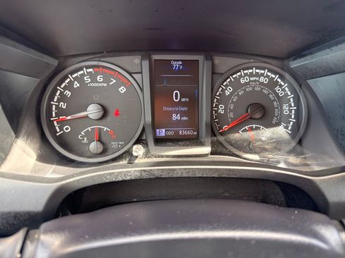 Used 2022 Toyota Tacoma SR AWD/4WD image 31