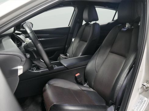 Certified 2025 MAZDA MAZDA3 Hatchback w/Premium Plus Pkg image 10