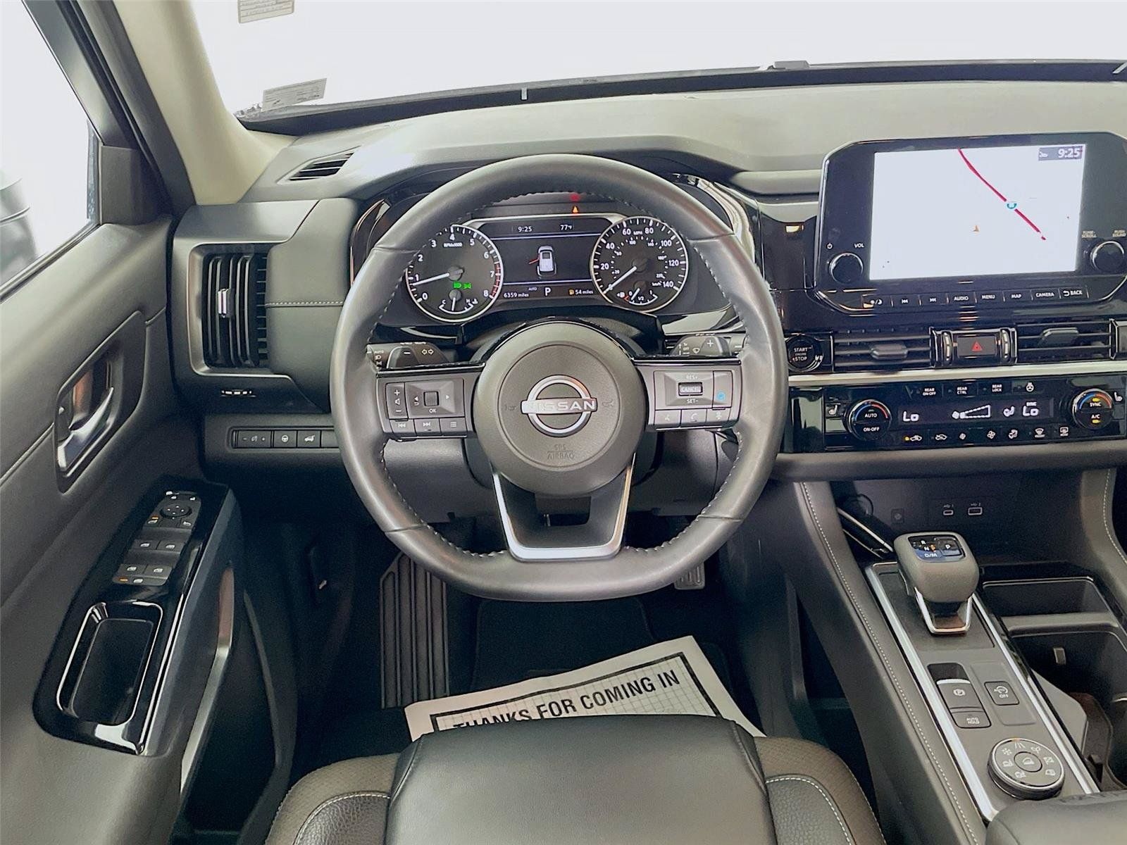 Used 2025 Nissan Pathfinder SL AWD/4WD image 25