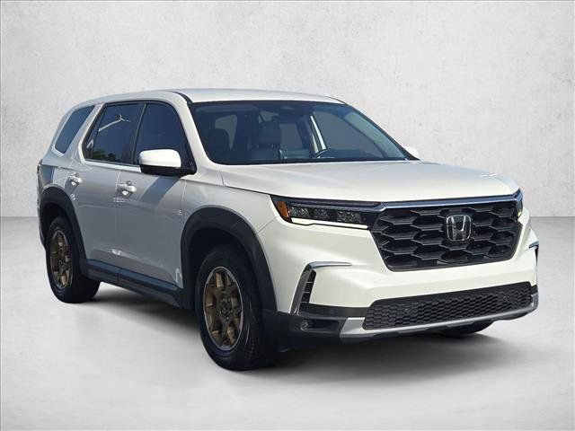 Used 2024 Honda Pilot EX-L image 3