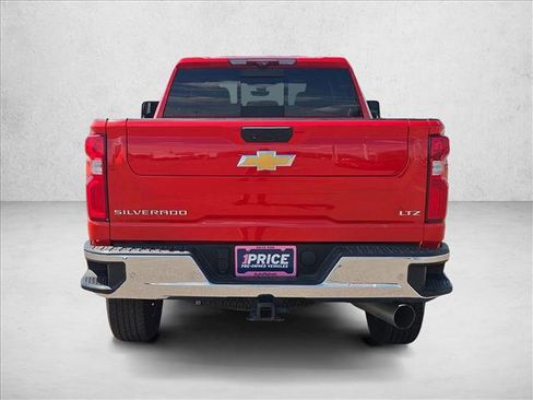 Used 2022 Chevrolet Silverado 2500 LTZ w/ LTZ Plus Package image 7