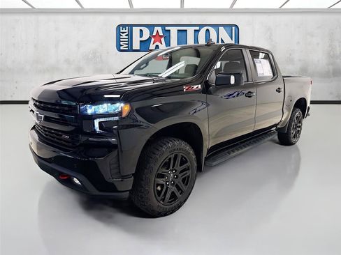Used 2022 Chevrolet Silverado 1500 LT Trail Boss w/ LT Trail Boss Premium Package AWD/4WD image 3