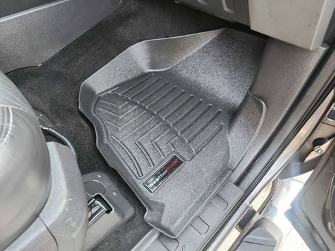 Used 2011 Ford F250 Lariat w/ Lariat Interior Pkg image 40