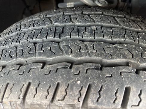 Used 2021 Chevrolet Silverado 1500 LT w/ Z71 Off-Road Package image 22