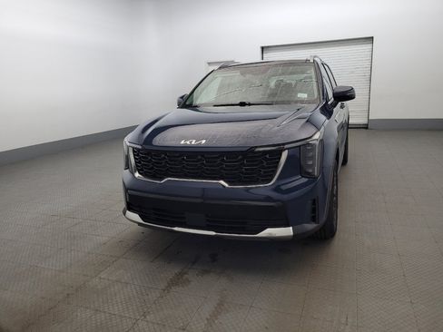 Used 2024 Kia Sorento S w/ Panoramic Sunroof Package FWD image 15