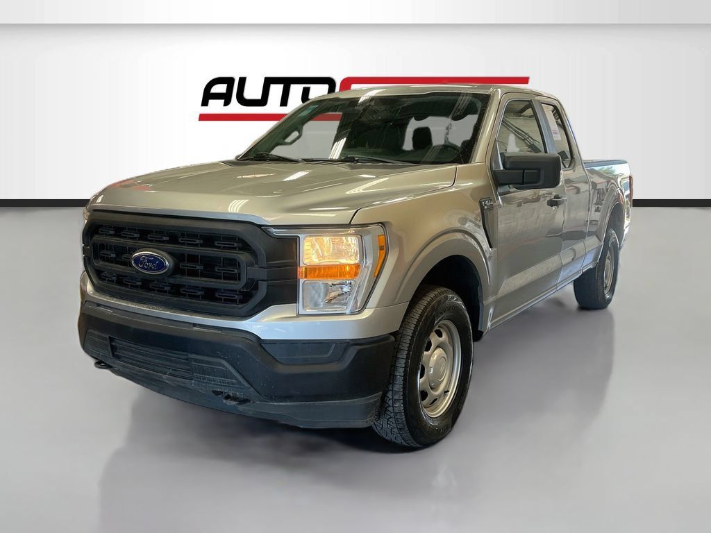 Used 2022 Ford F150 XL w/ Equipment Group 101A High AWD/4WD image 3