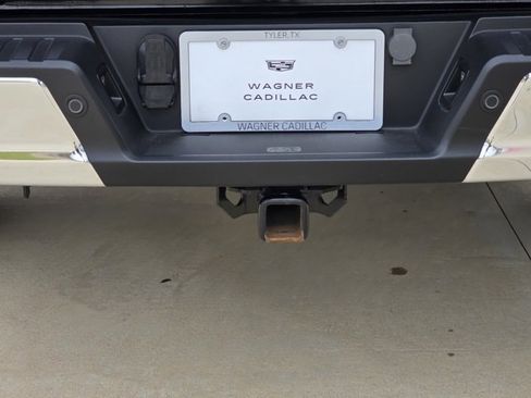 Used 2023 Ford F150 Lariat w/ Trailer Tow Package image 13