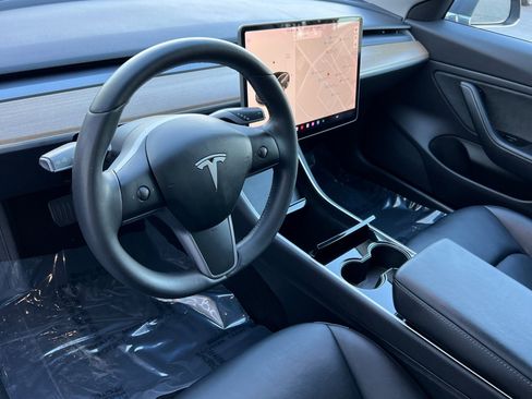 Used 2019 Tesla Model 3 Long Range image 10