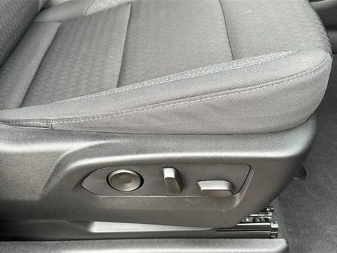 Used 2023 GMC Yukon XL SLE w/ Gmc Pro Safety Plus Package image 24