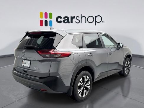 Used 2023 Nissan Rogue SV image 5