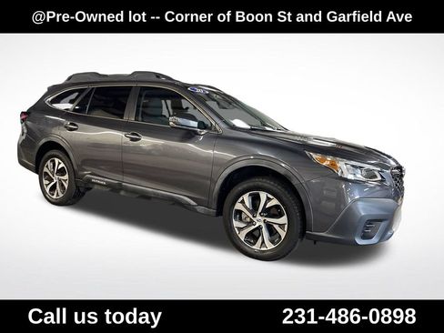 Used 2020 Subaru Outback Limited AWD/4WD image 7