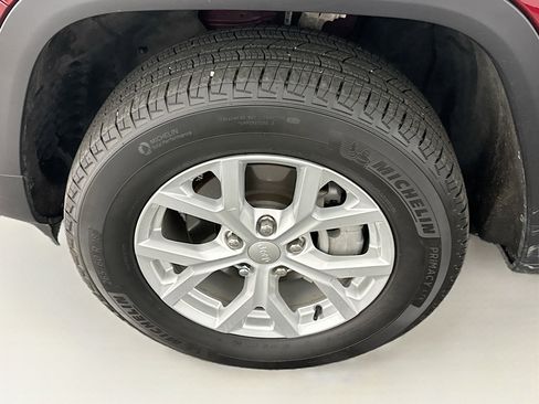 Used 2023 Jeep Grand Cherokee Limited image 11