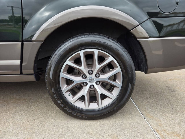 Used 2015 Ford Expedition EL King Ranch AWD/4WD image 38