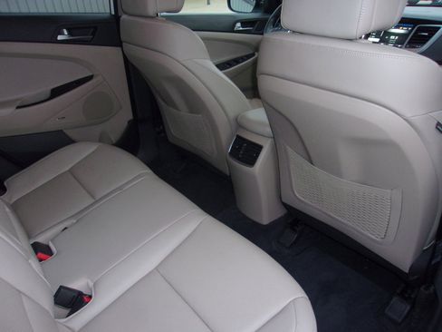 Used 2017 Hyundai Tucson Limited w/ Cargo Package image 13