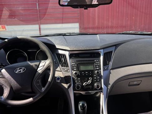 Used 2012 Hyundai Sonata Hybrid image 10