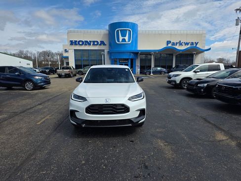 New 2026 Honda HR-V Sport image 8