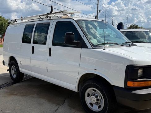Used 2015 Chevrolet Express 2500 RWD image 7
