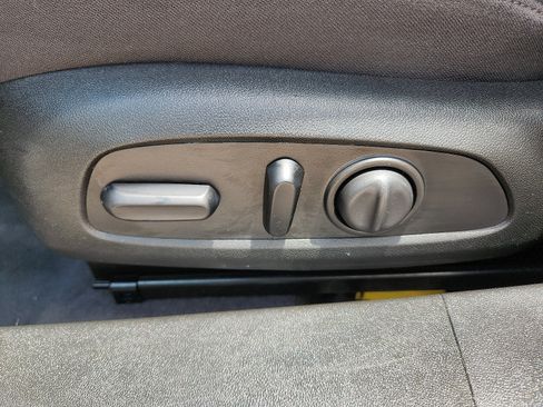 Used 2023 Chevrolet Malibu LT FWD image 13