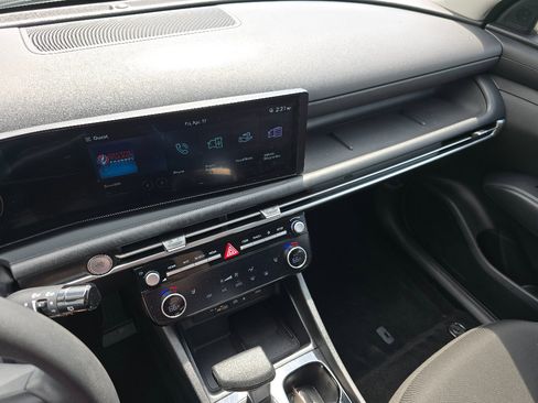 Used 2025 Hyundai Tucson SEL FWD image 24